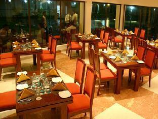 Hotel Riverside Resort And Spa Kumbakonam Buitenkant foto