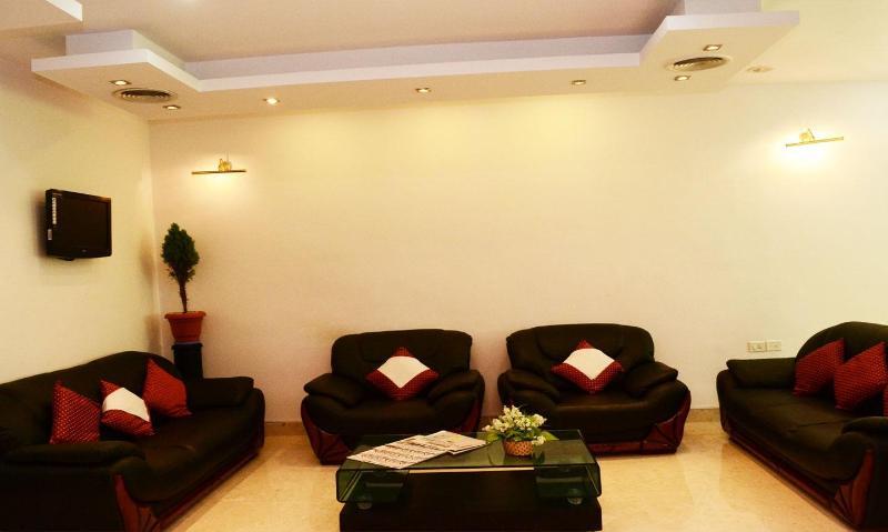 Hotel Riverside Resort And Spa Kumbakonam Buitenkant foto