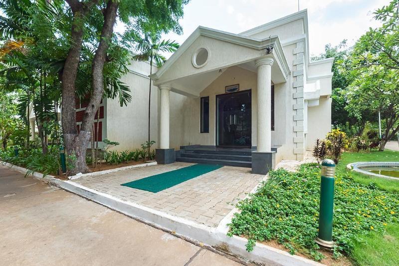 Hotel Riverside Resort And Spa Kumbakonam Buitenkant foto